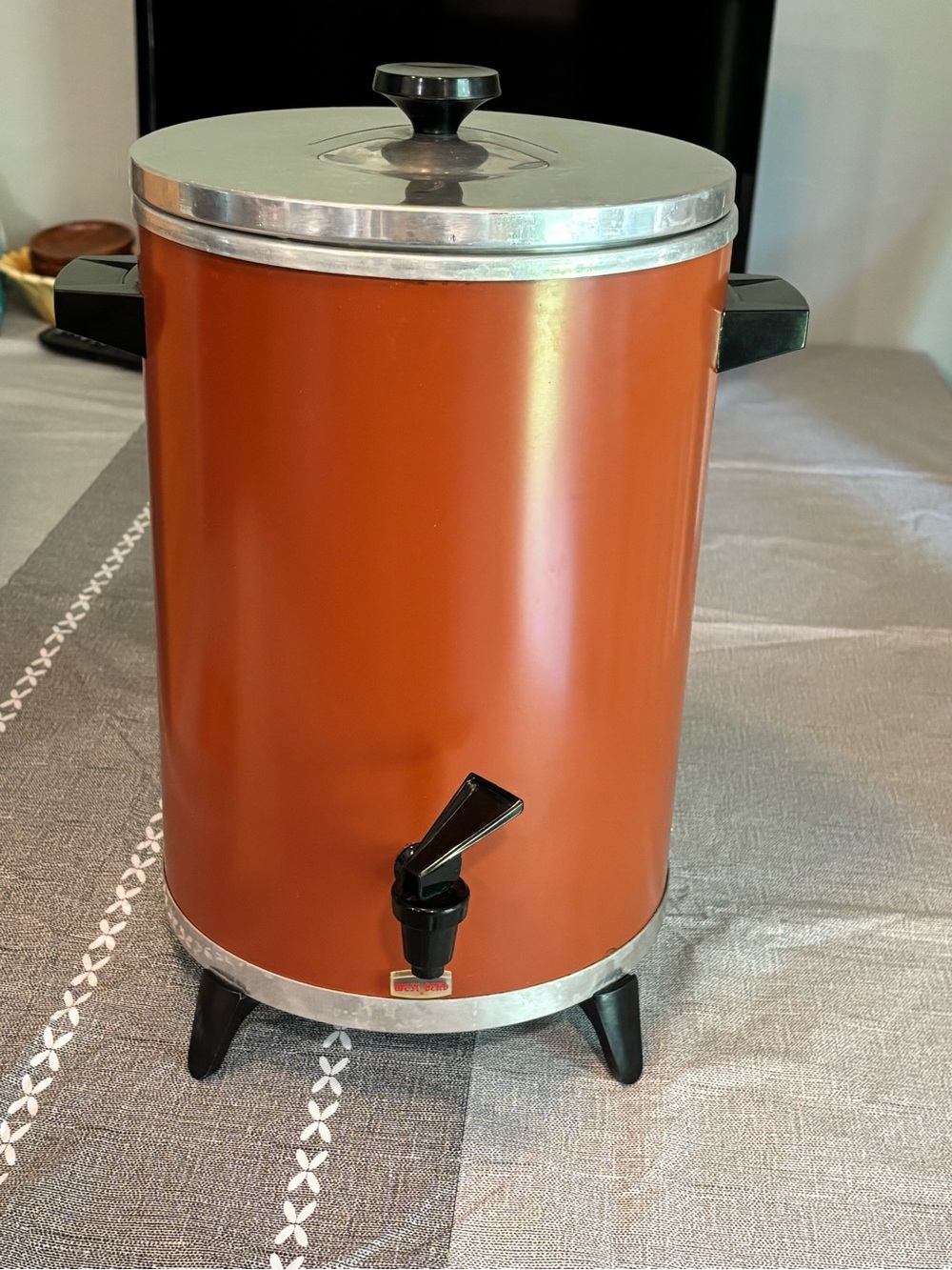Vintage-style Orange Beverage Dispenser with Tap west bend 3525 30 cup